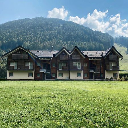 Eleonora 4A Apartman Temù Kültér fotó
